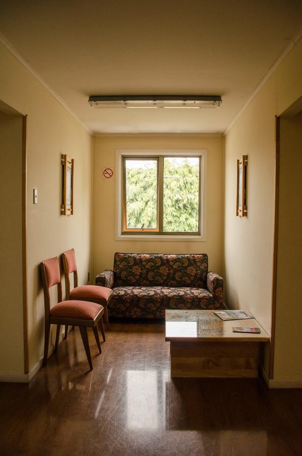 Hostal Joshiken Punta Arenas Exterior foto